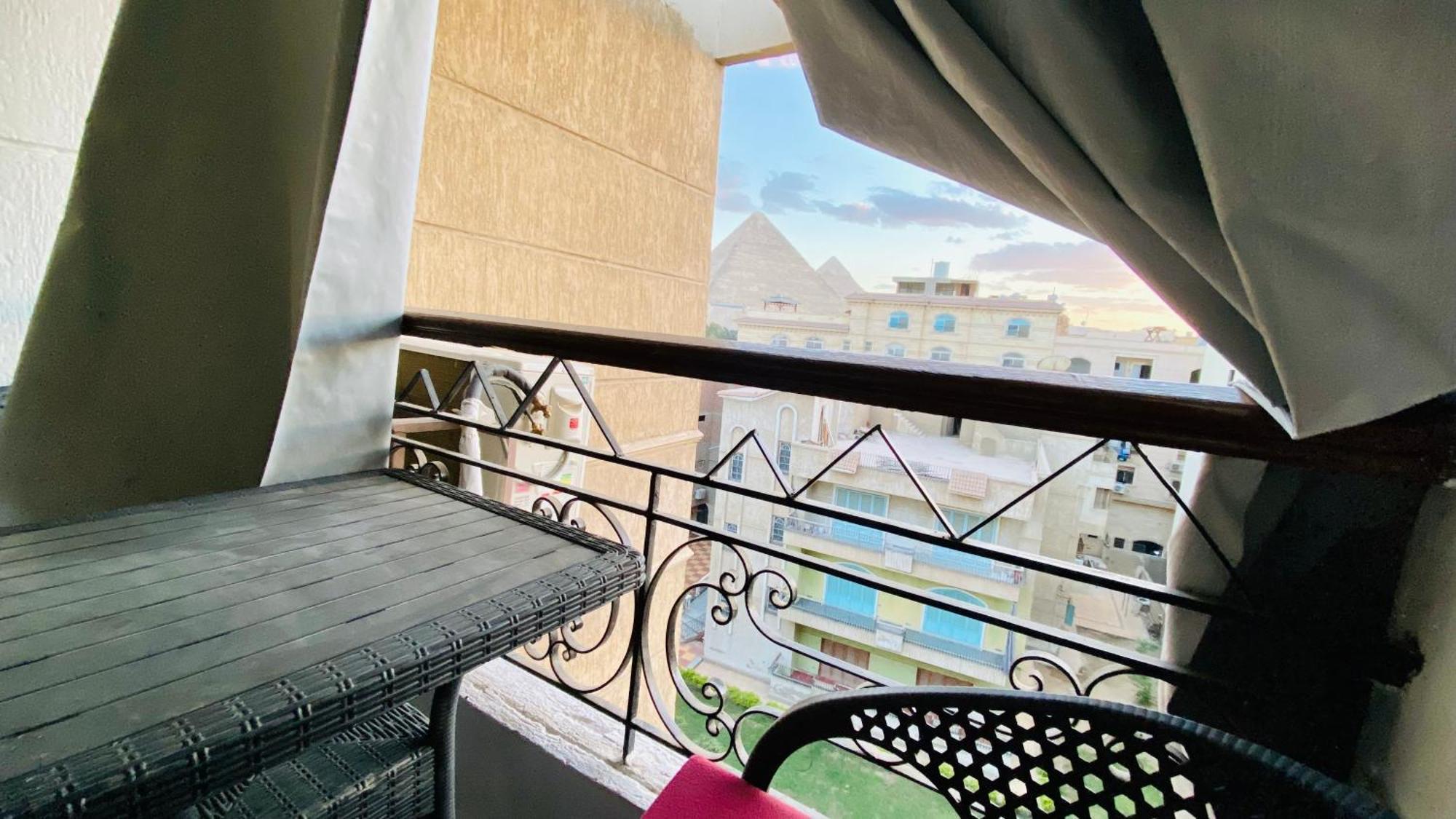 Oh Pyramids View Otel Kafret el-Gabal Dış mekan fotoğraf